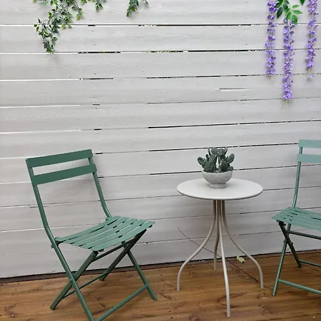 Apartment Thymeli Cozy Athen
