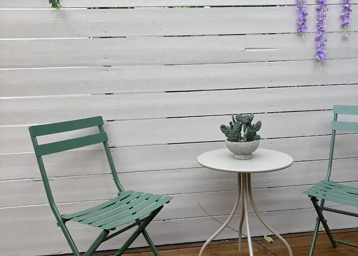 Apartment Thymeli Cozy Athen